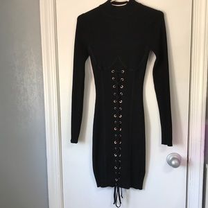 Long sleeve midi dress in black